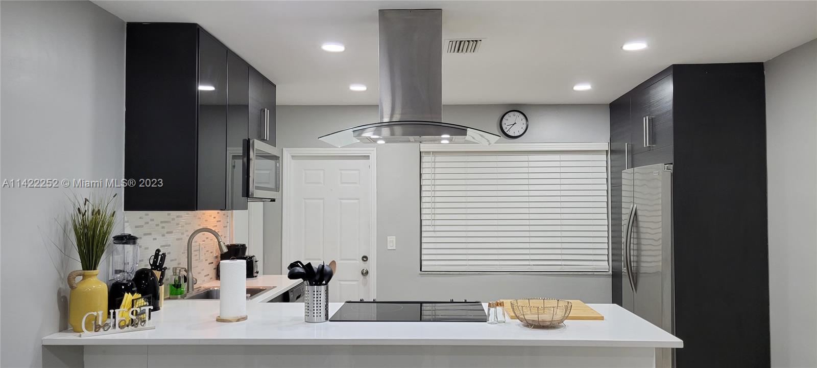 NEWMANS SURVEY - Residential Lease