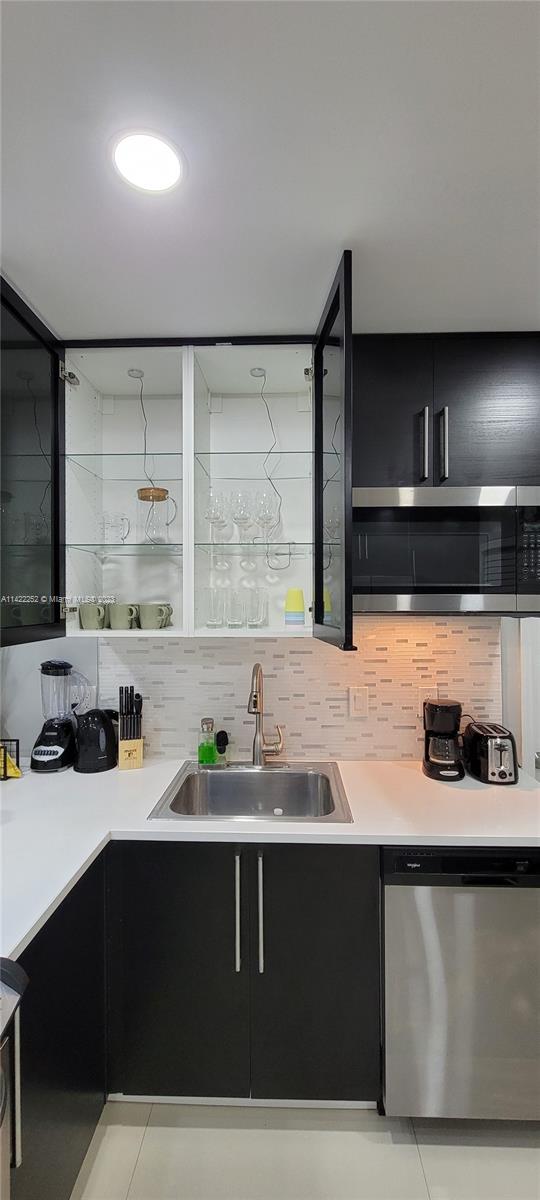 NEWMANS SURVEY - Residential Lease