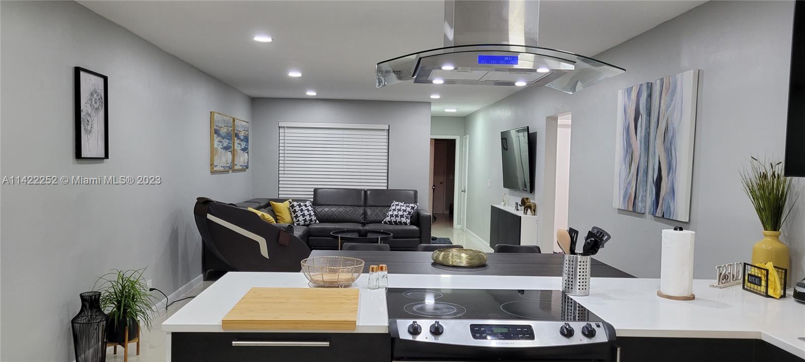 NEWMANS SURVEY - Residential Lease