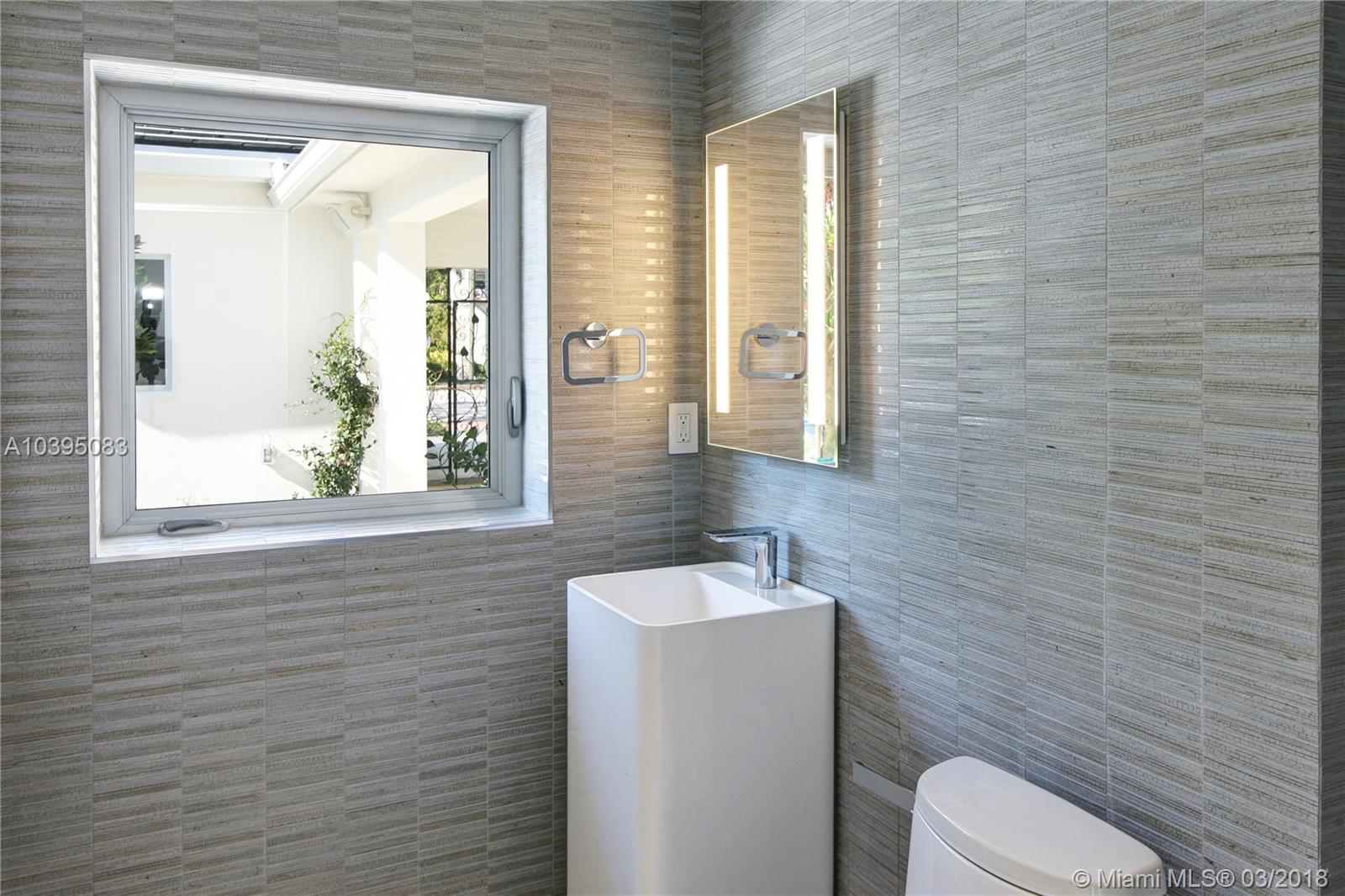 LA GORCE GOLF SUB - Residential