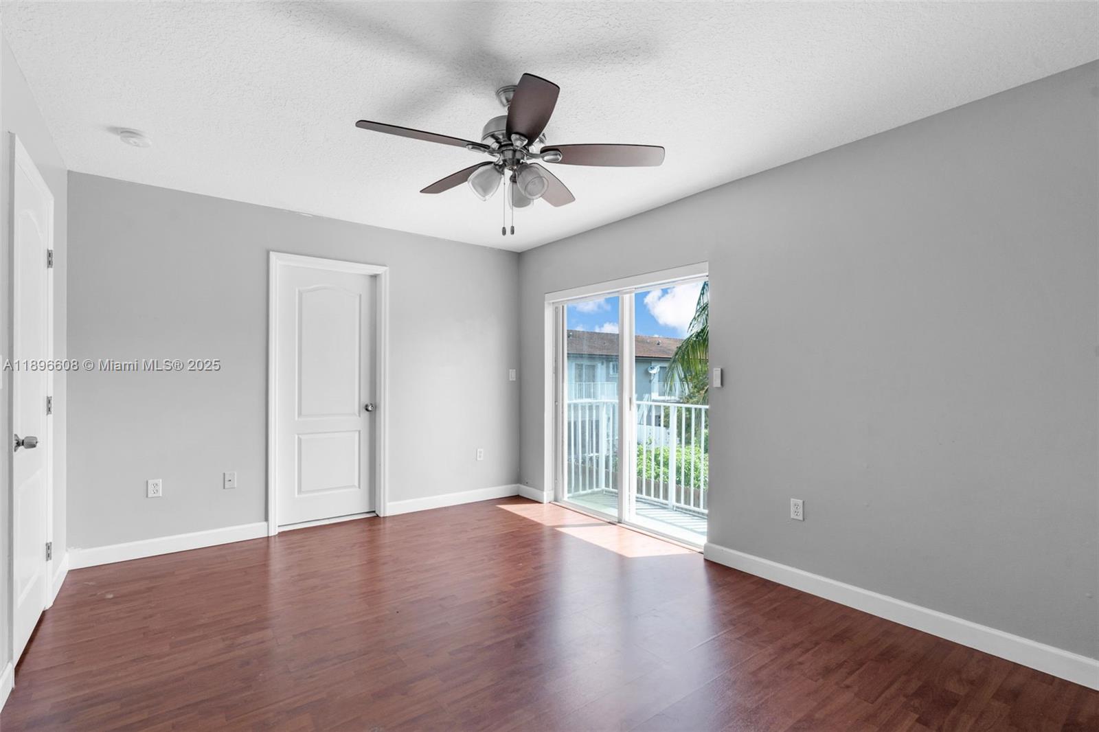 POD 14 AT MONARCH LAKES - Residential Lease