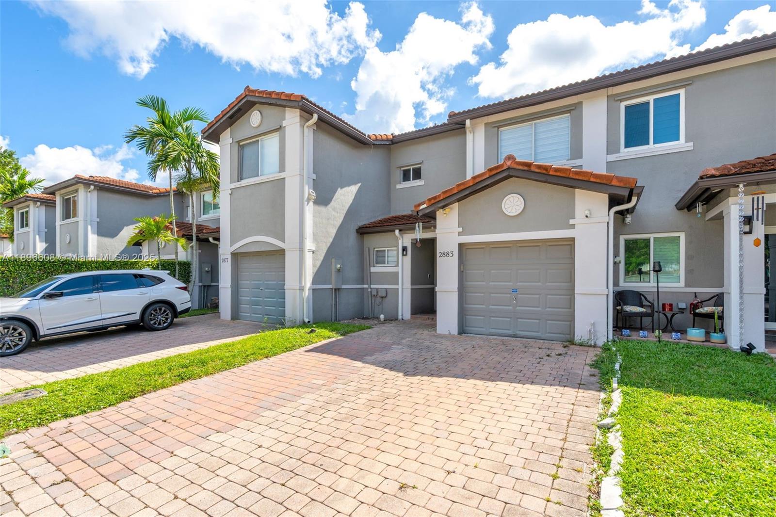 POD 14 AT MONARCH LAKES - Residential Lease