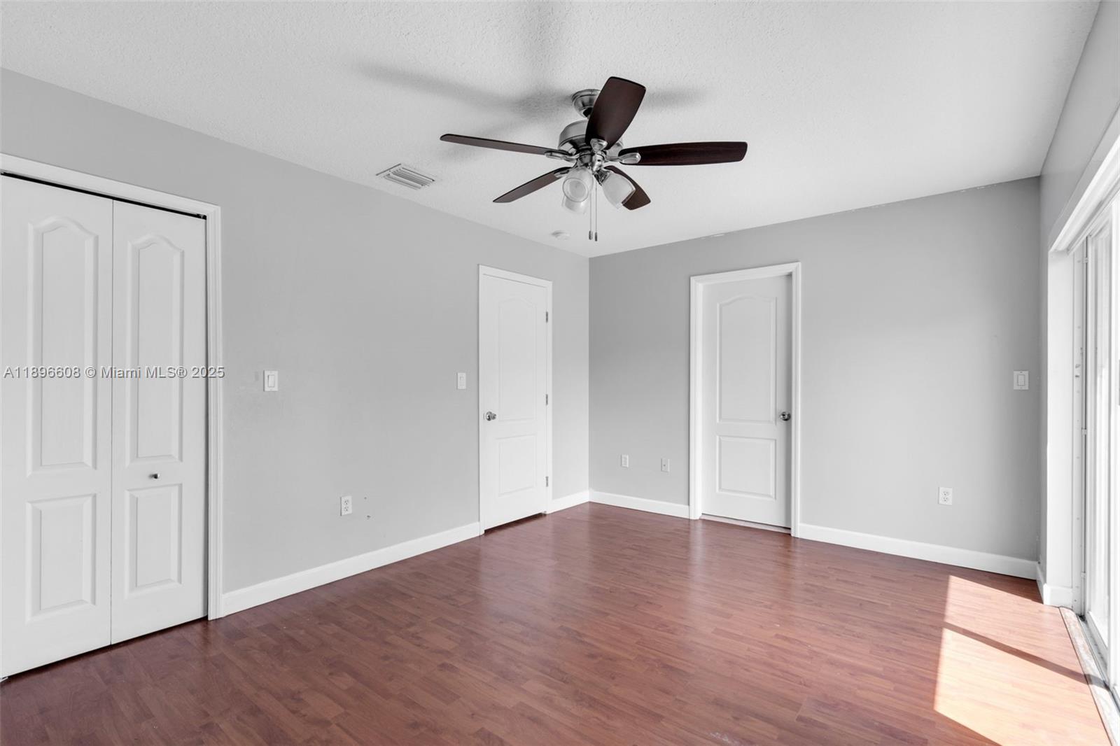 POD 14 AT MONARCH LAKES - Residential Lease