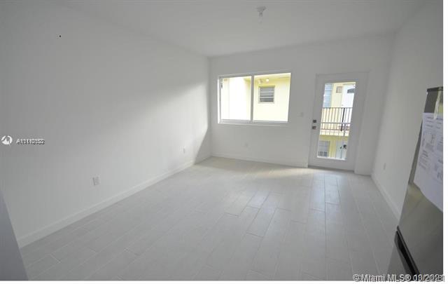 Meridian Condo - Residential