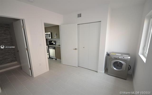 Meridian Condo - Residential