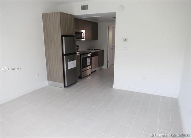 Meridian Condo - Residential