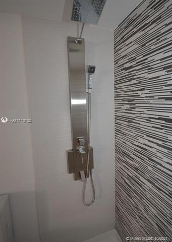 Meridian Condo - Residential