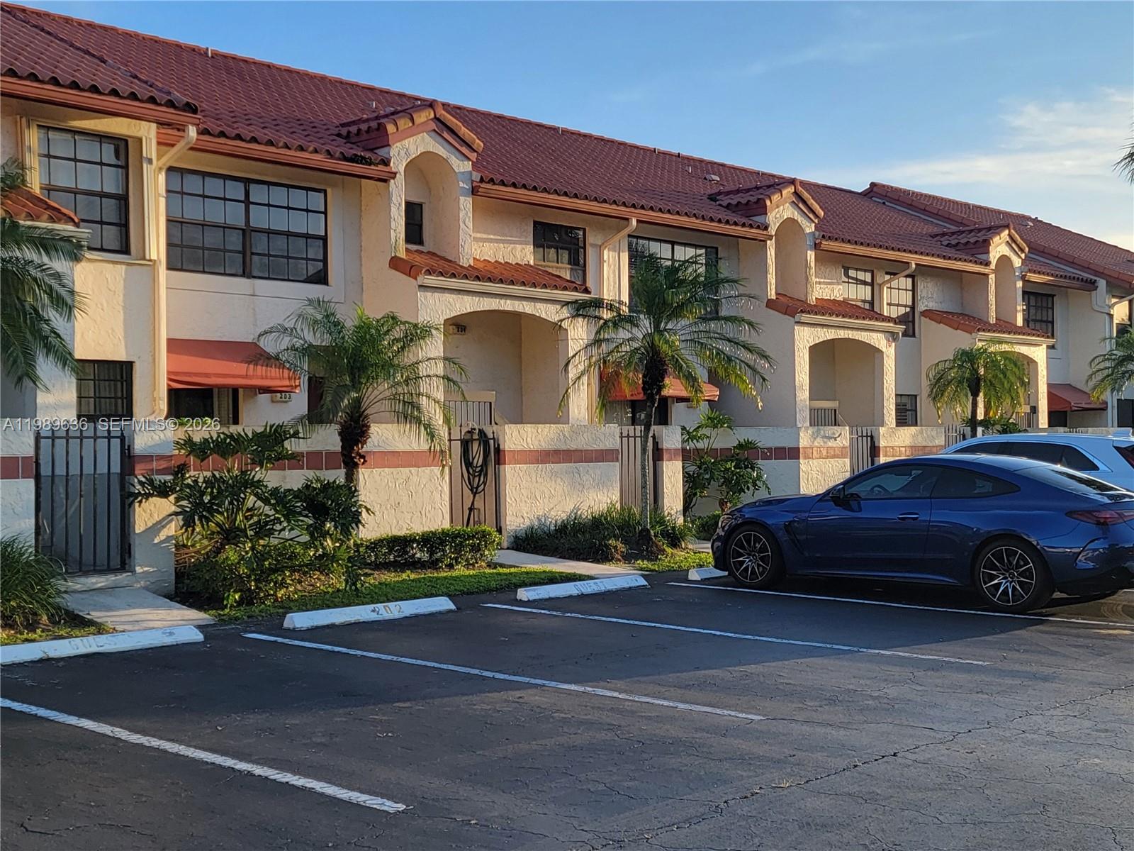 LIBERTY SQUARE CONDO - Residential