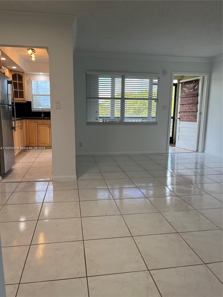 SANTA MONICA CONDOMINIUM - Residential Lease