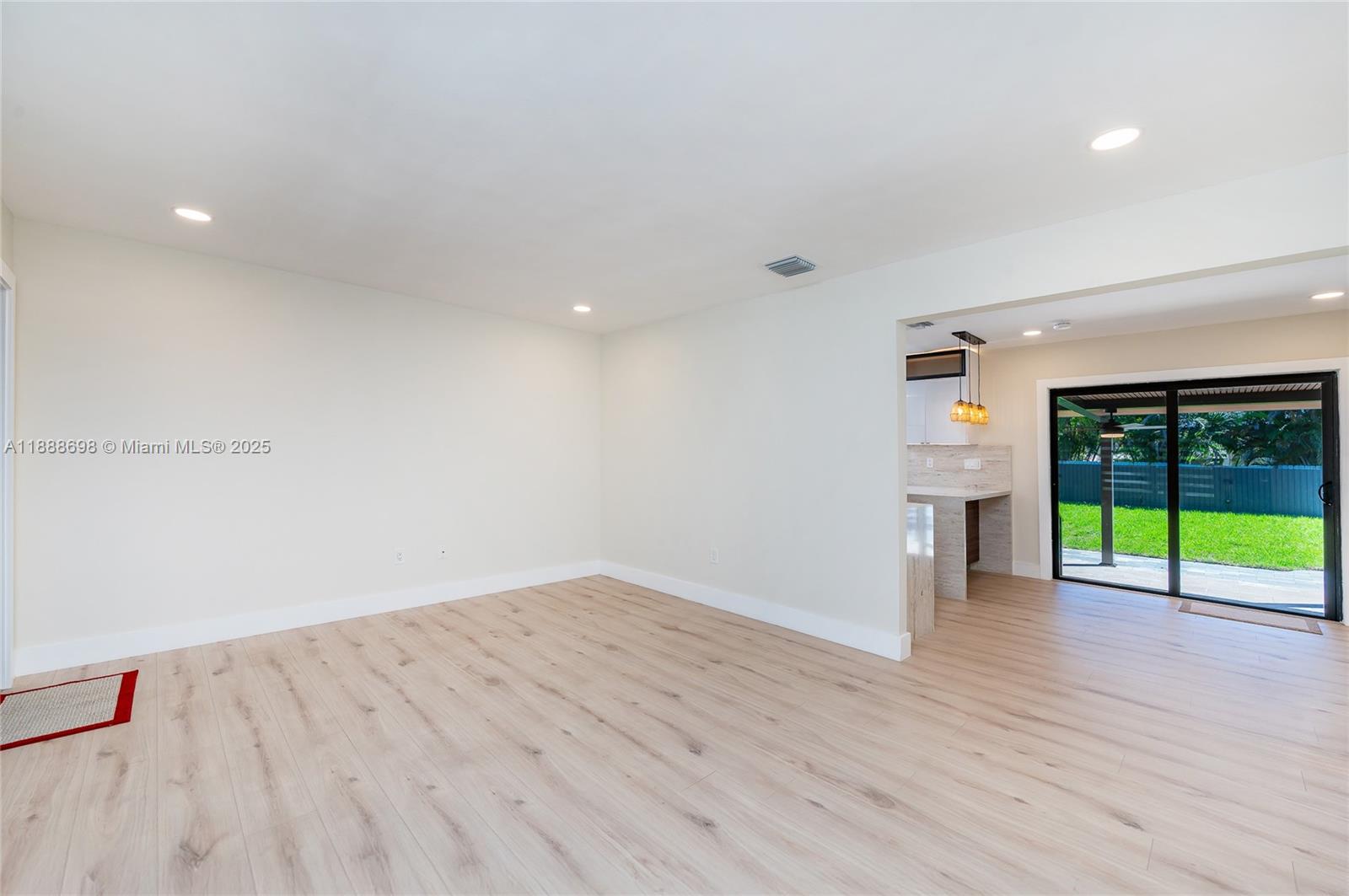 FOUST SUB - Residential