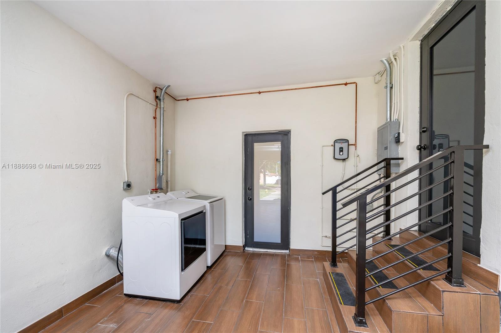 FOUST SUB - Residential