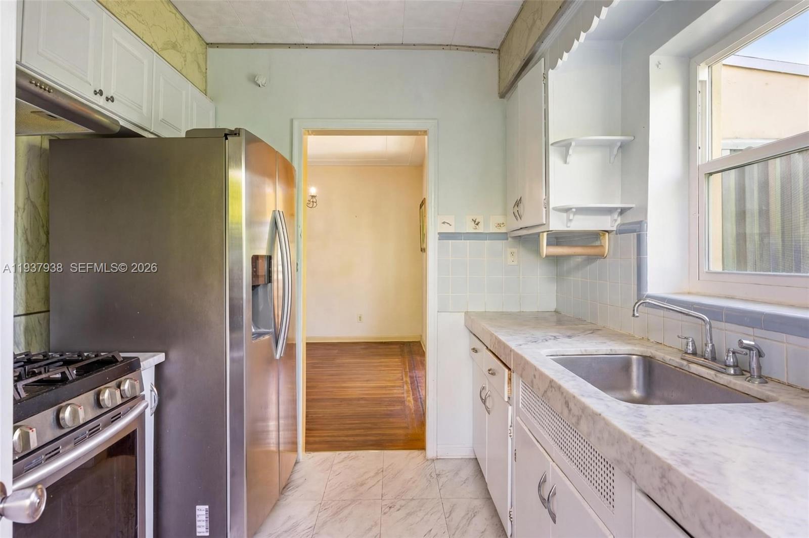 ALTOS DEL MAR NO 4 - Residential