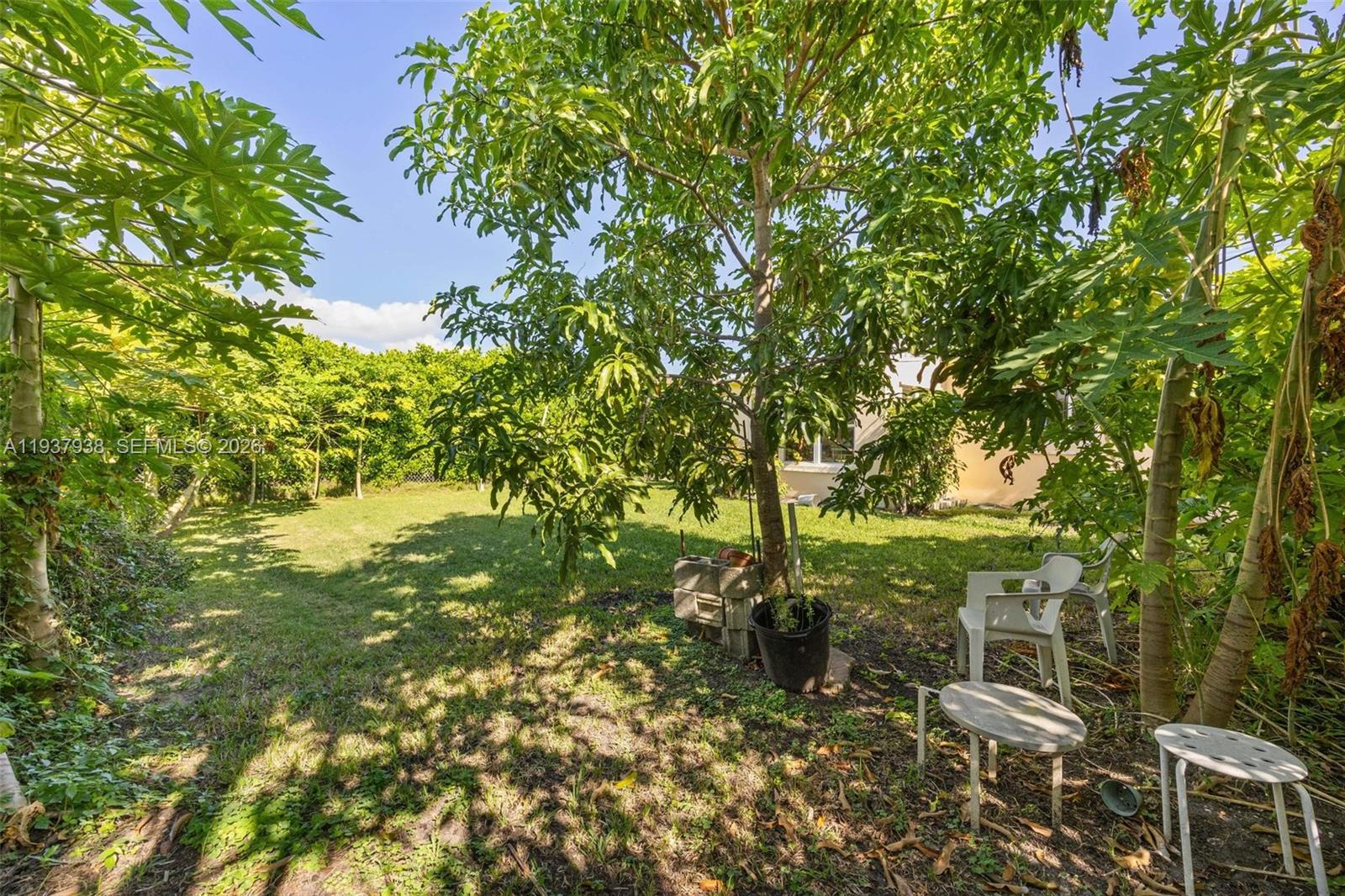 ALTOS DEL MAR NO 4 - Residential