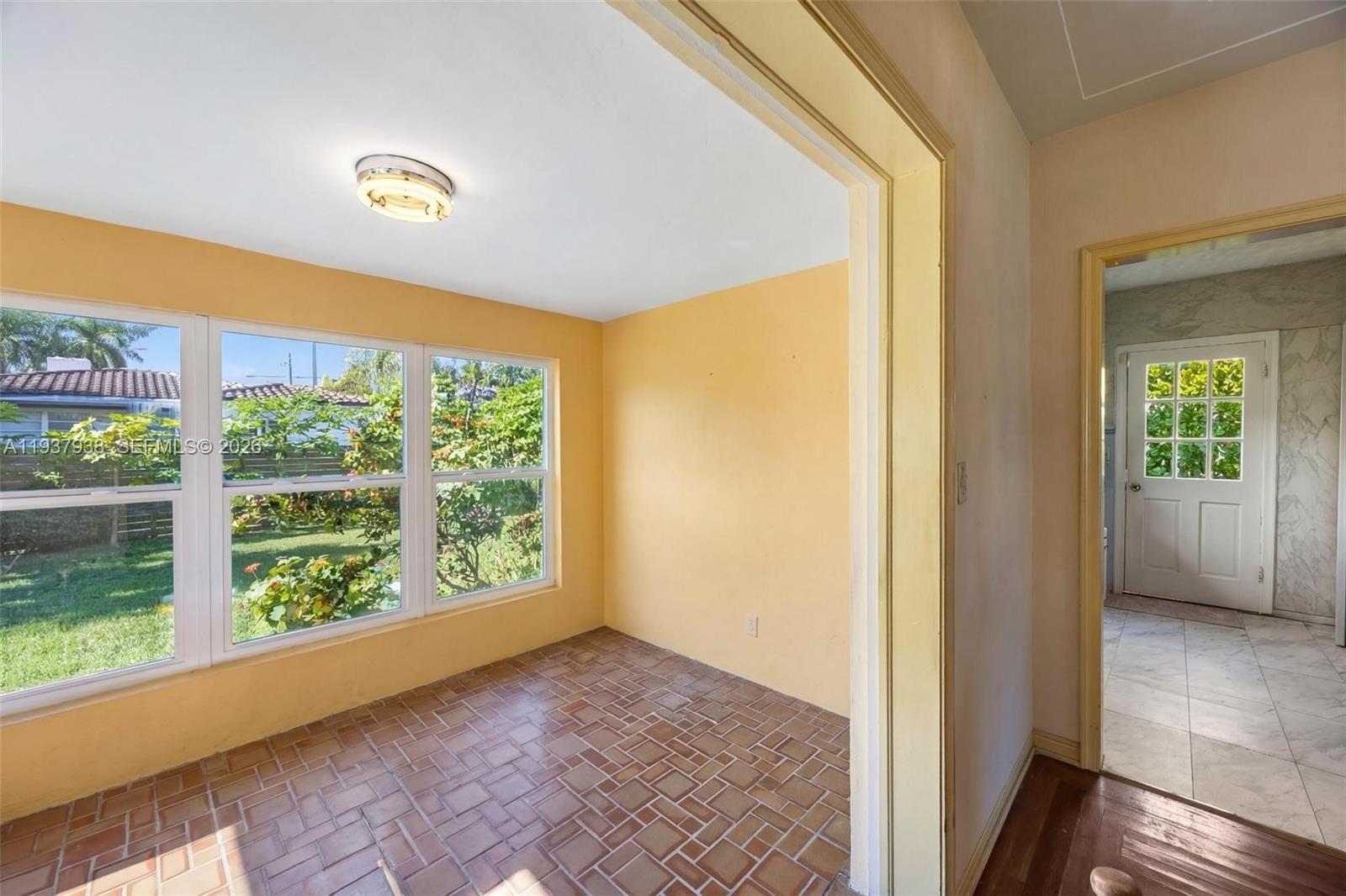 ALTOS DEL MAR NO 4 - Residential