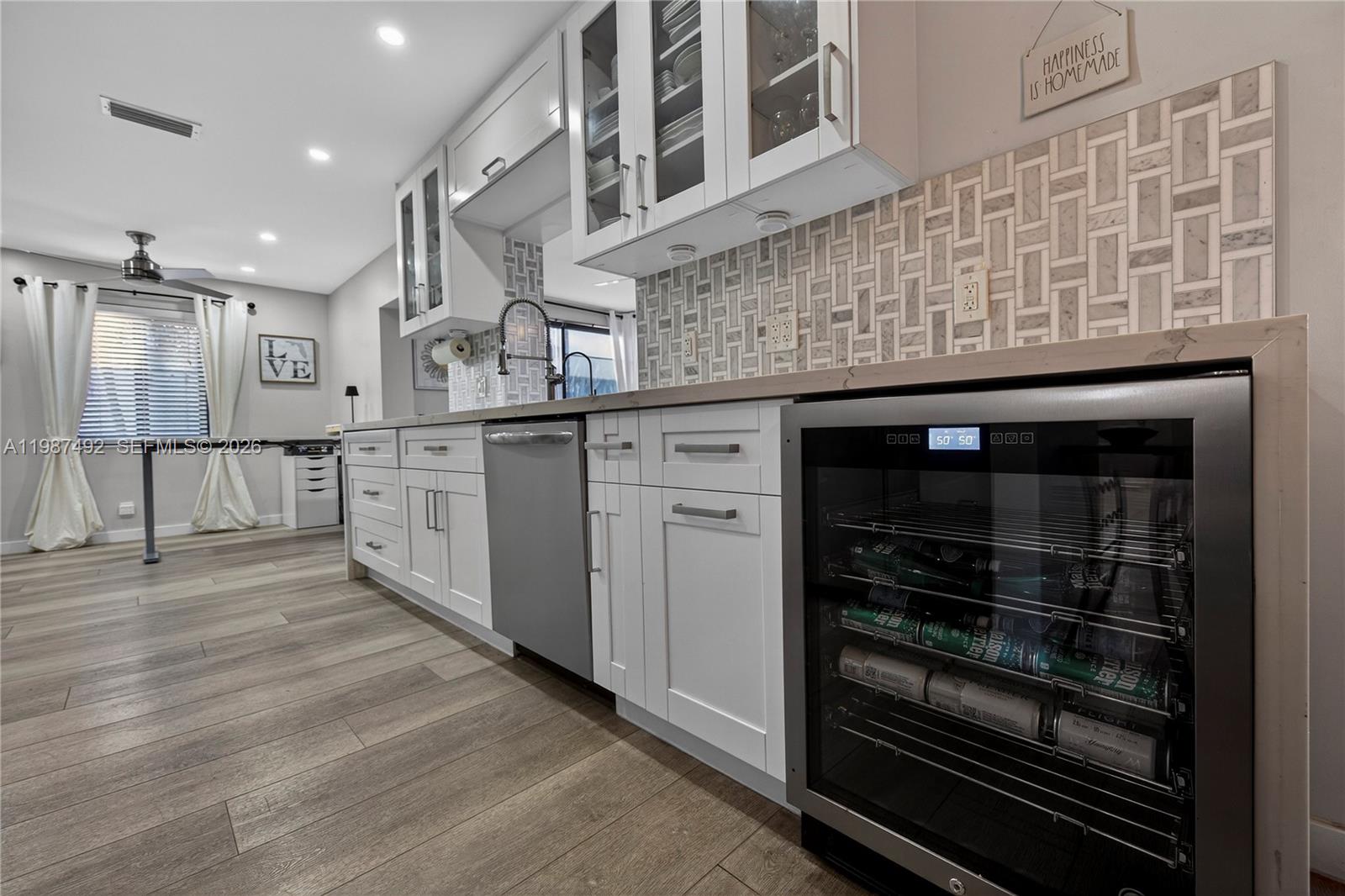 GARDEN ISLES SEC 4 - Residential Lease