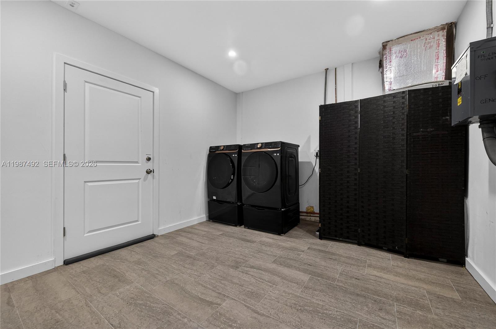 GARDEN ISLES SEC 4 - Residential Lease