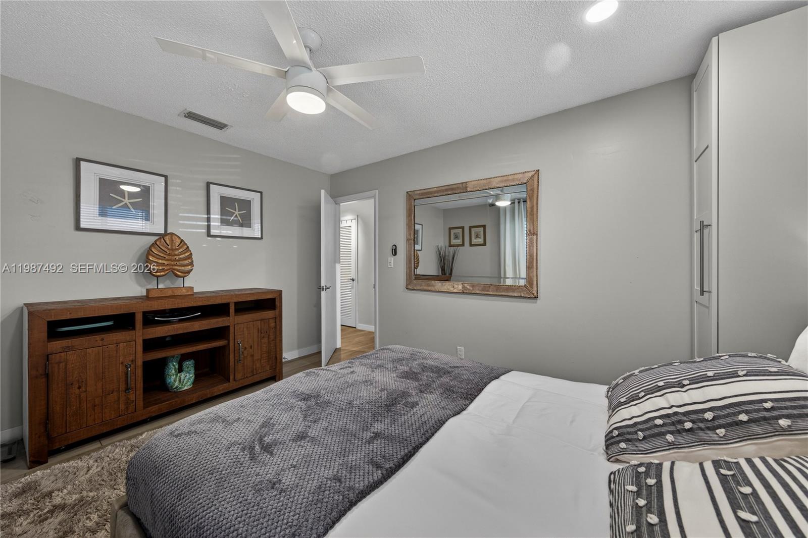 GARDEN ISLES SEC 4 - Residential Lease