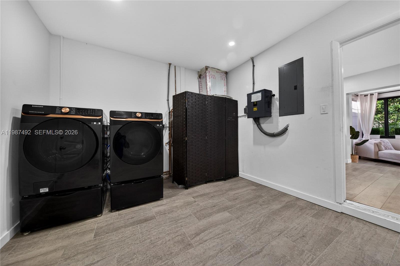 GARDEN ISLES SEC 4 - Residential Lease