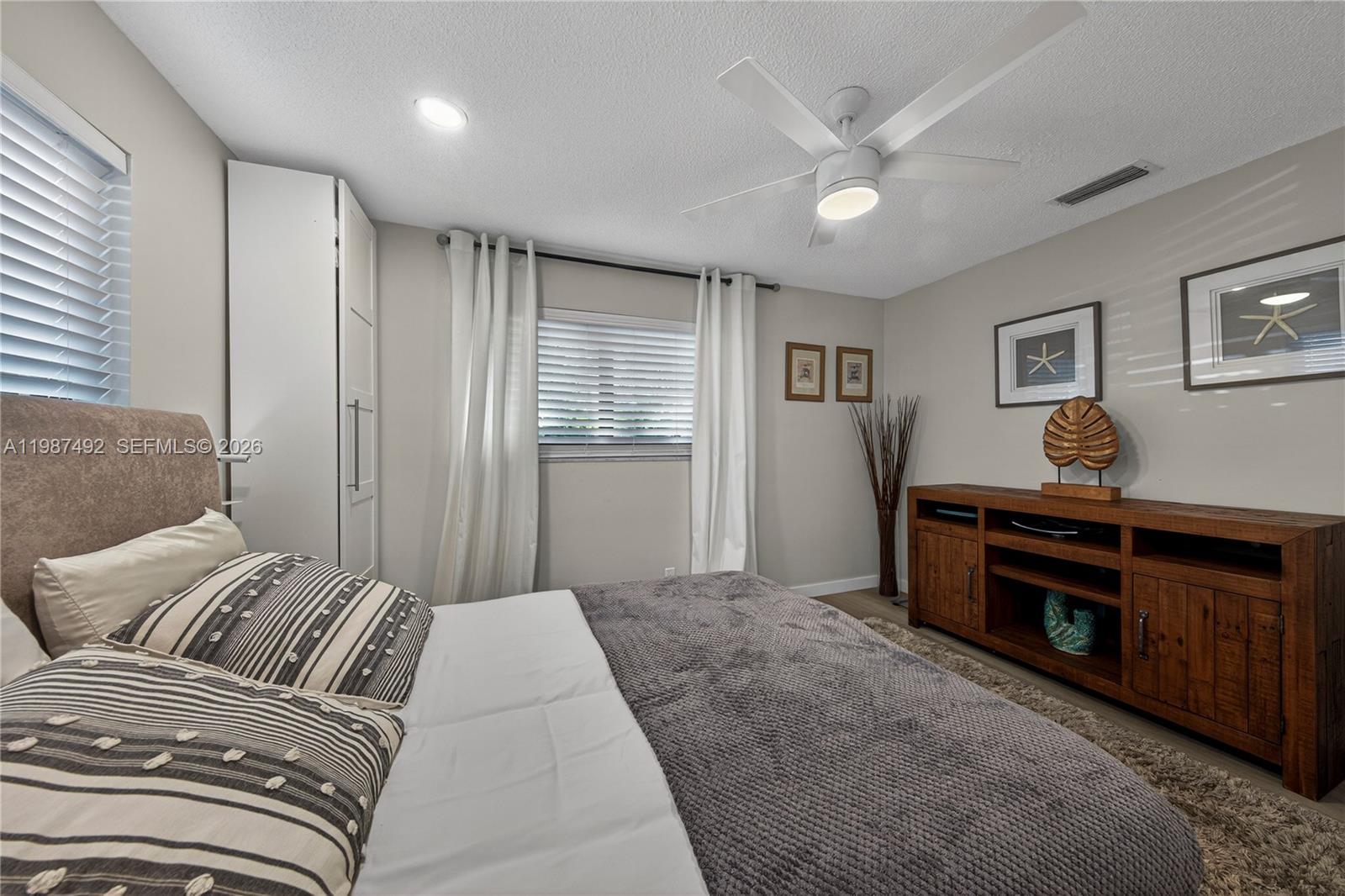 GARDEN ISLES SEC 4 - Residential Lease