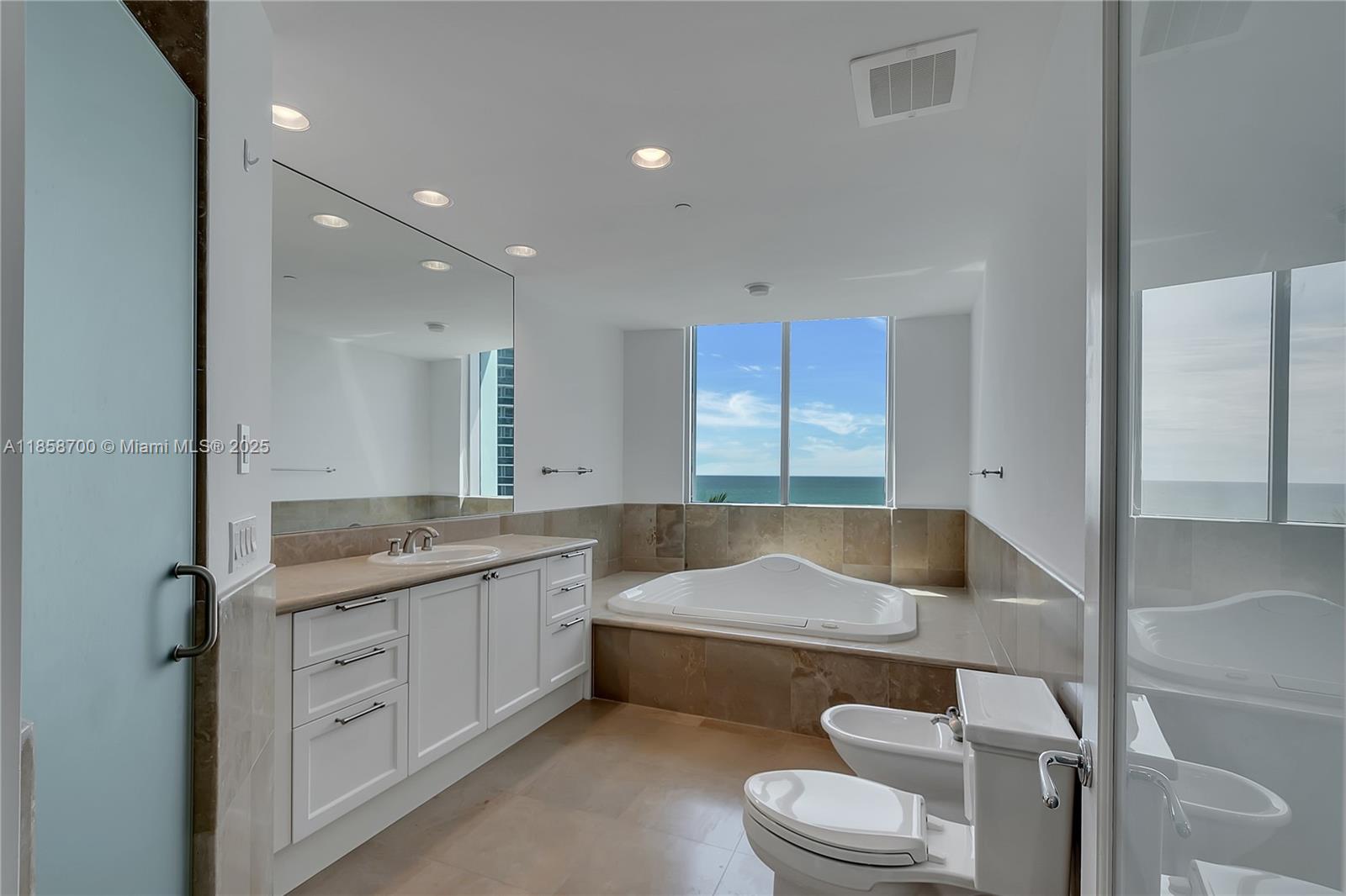 THE BATH CLUB - Residential