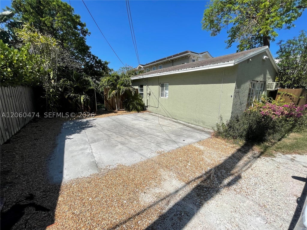 Photo of 1108 NE 3rd St #C, Fort Lauderdale, FL 33301 (MLS # A12060474)