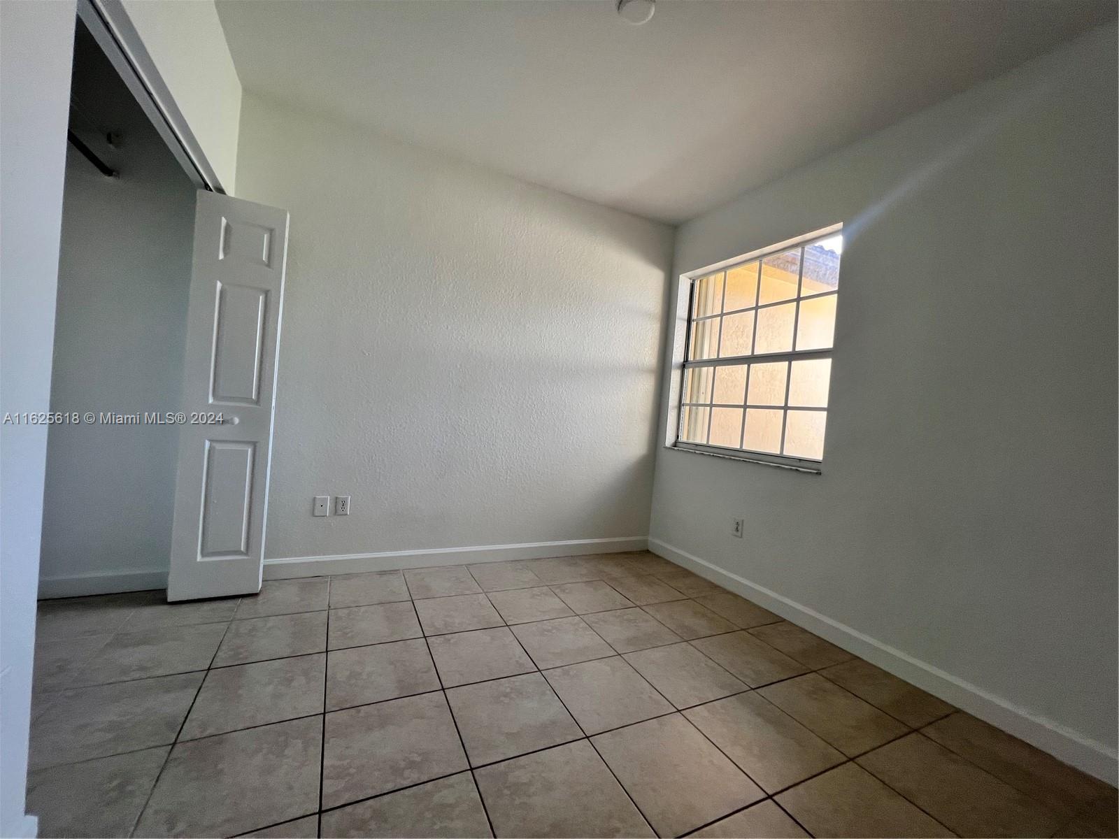 VILLAS AT CARMEL CONDO NO - Residential Lease