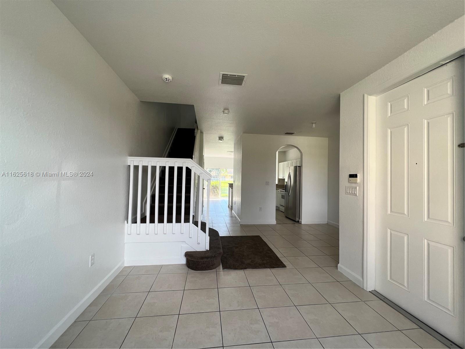 VILLAS AT CARMEL CONDO NO - Residential Lease