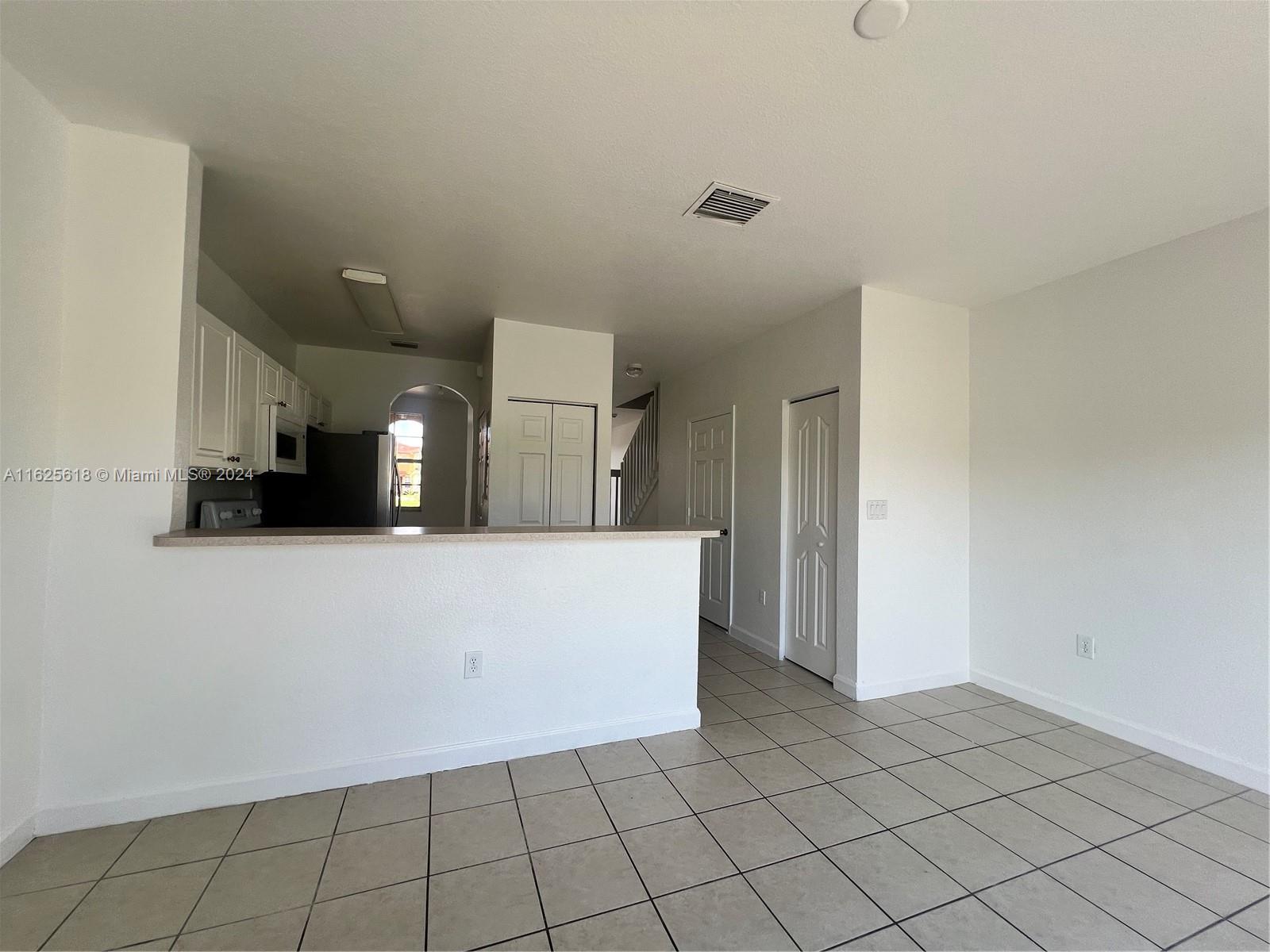 VILLAS AT CARMEL CONDO NO - Residential Lease