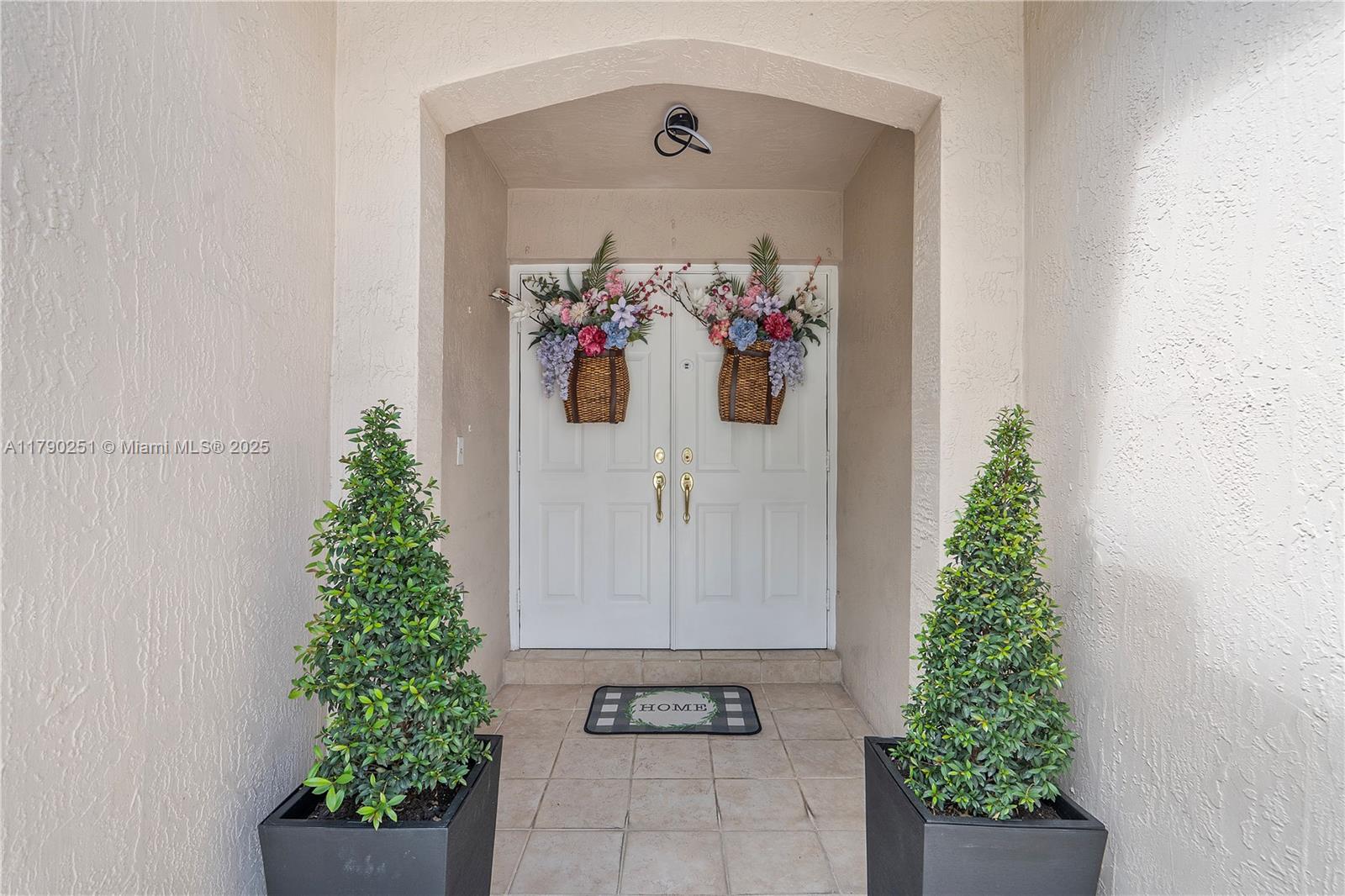 13995 S Cypress Cove Cir