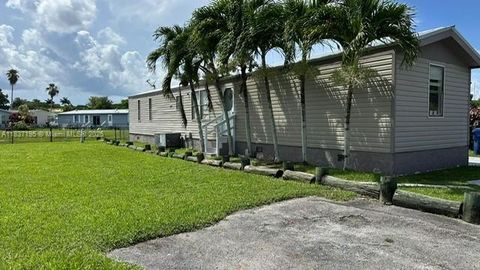 Miami-Dade County Mobile Homes for sale 36 35250 SW 177th Ct 206 Homestead FL 33034
