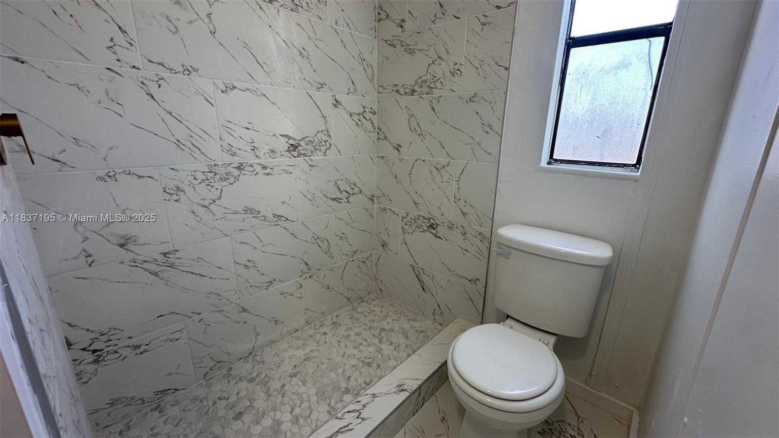 GATEWAY ESTATES PARK COND - Residential