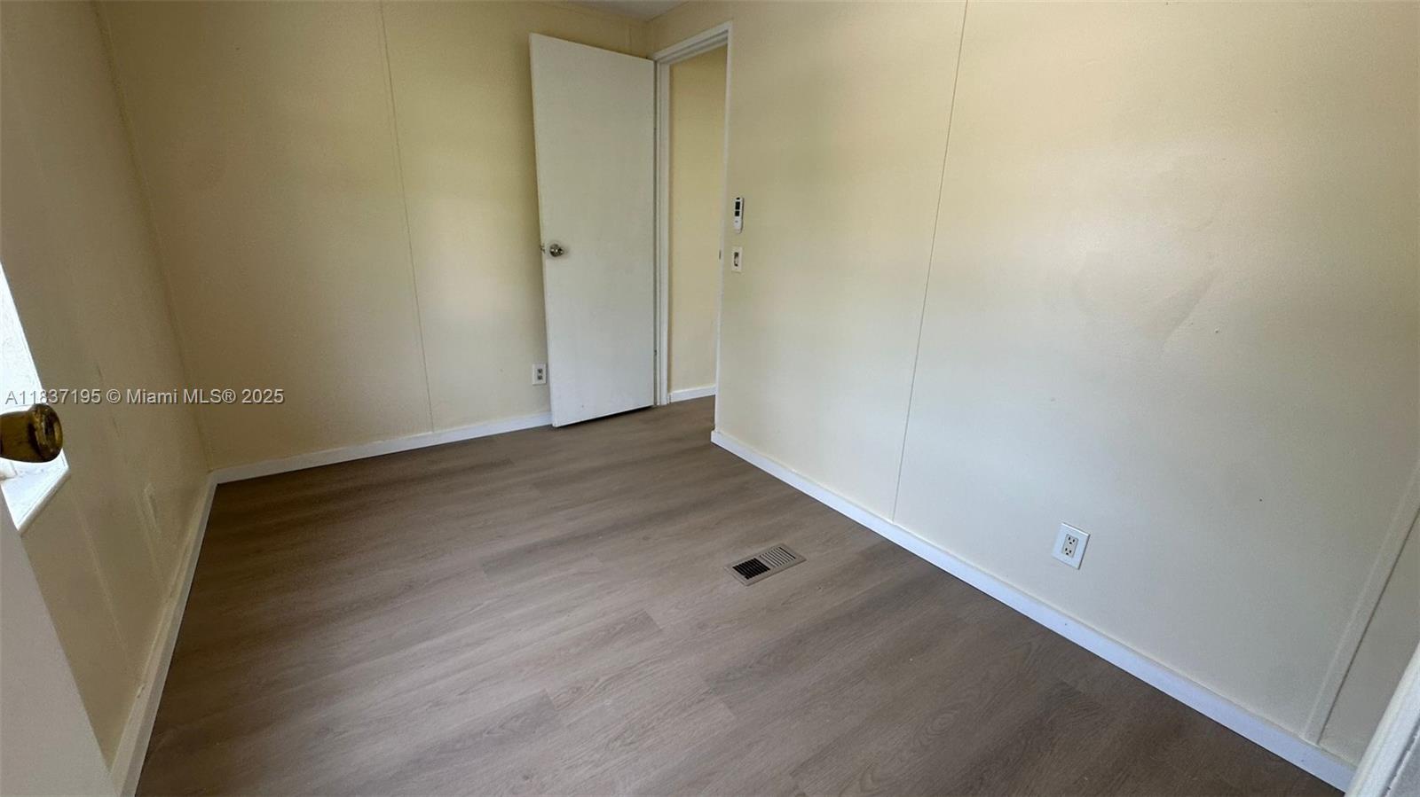 GATEWAY ESTATES PARK COND - Residential