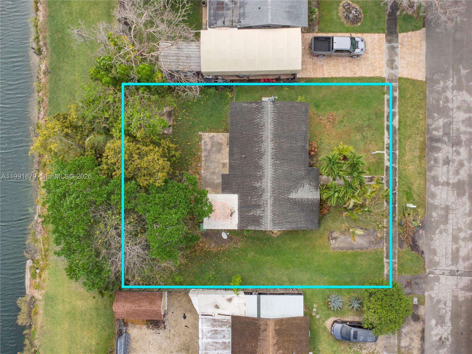 SCHOOL HOUSE SUB - Residential