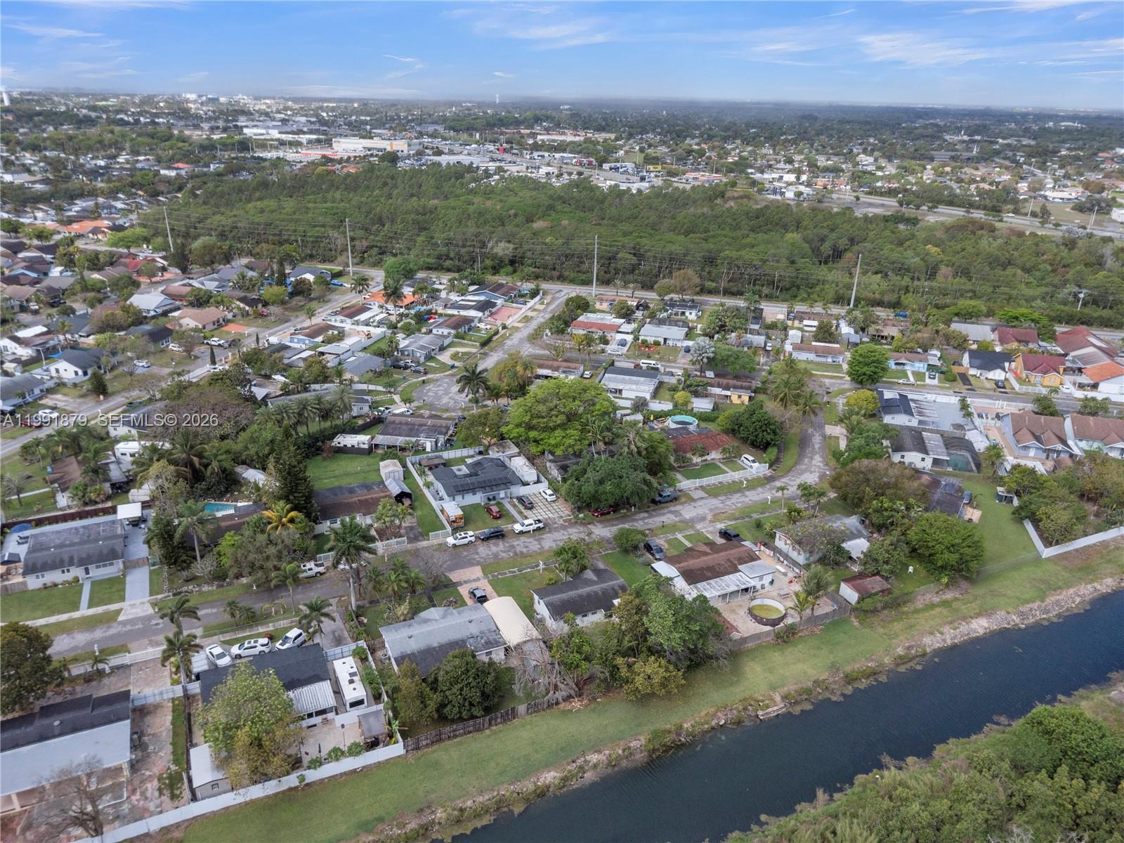 SCHOOL HOUSE SUB - Residential