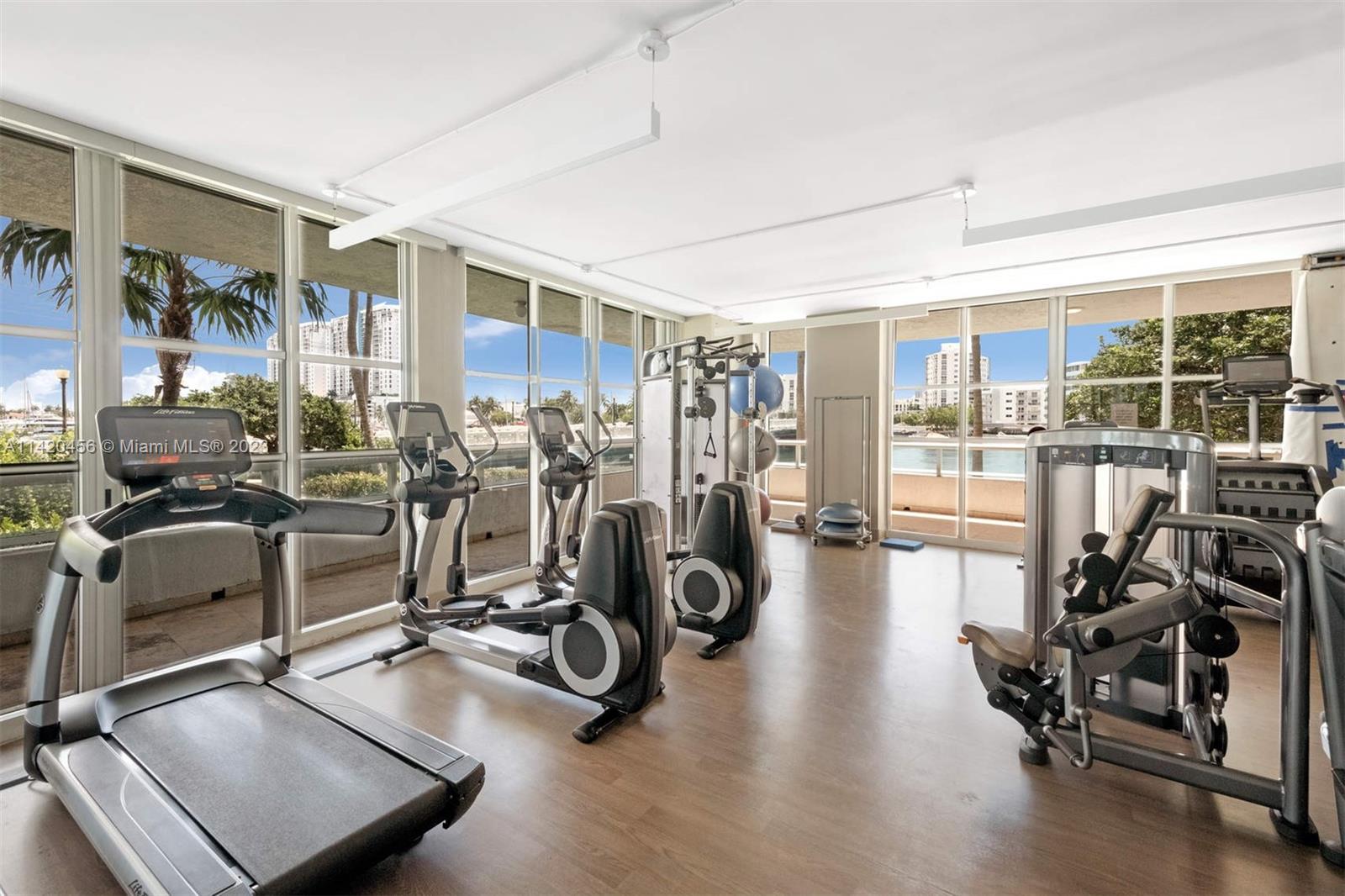 THE GRAND VENETIAN CONDO - Residential