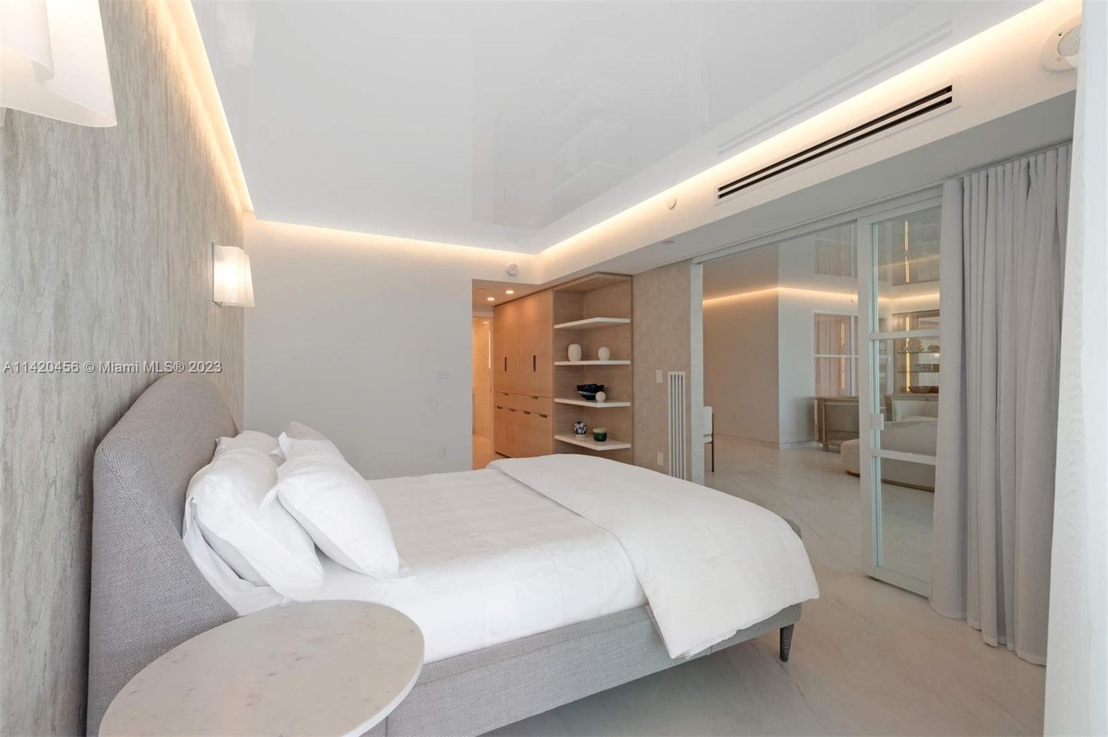 THE GRAND VENETIAN CONDO - Residential