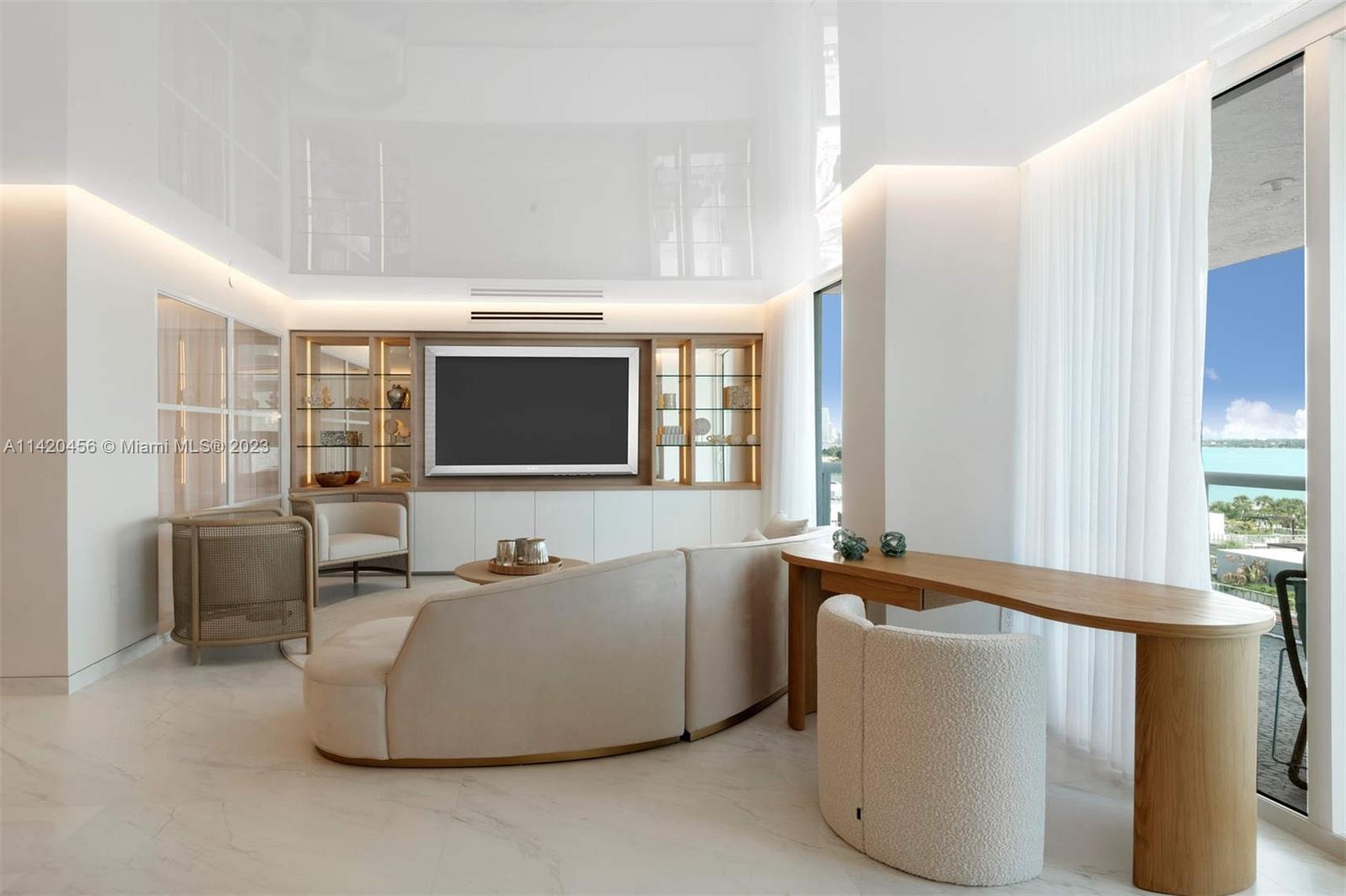 THE GRAND VENETIAN CONDO - Residential