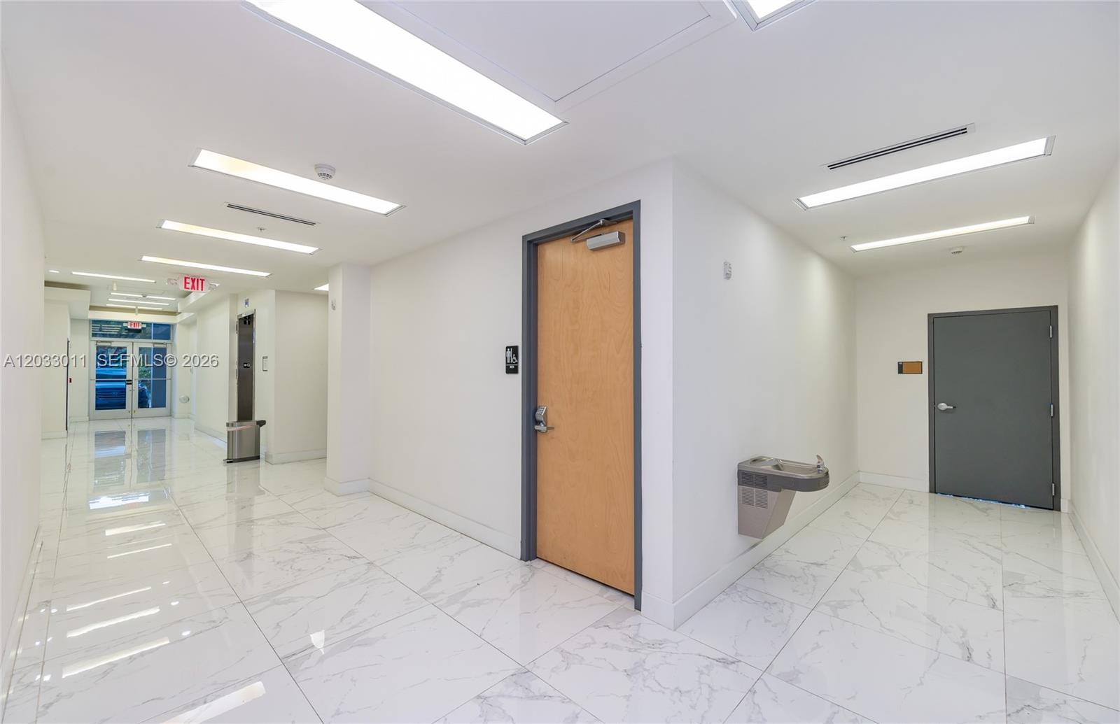 10450 NW 33rd St 301
