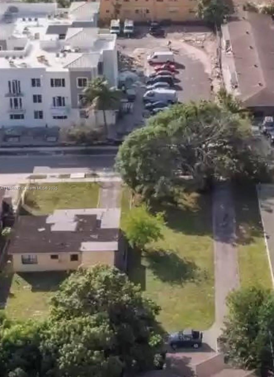 HOLLYWOOD LITTLE RANCHES - Land