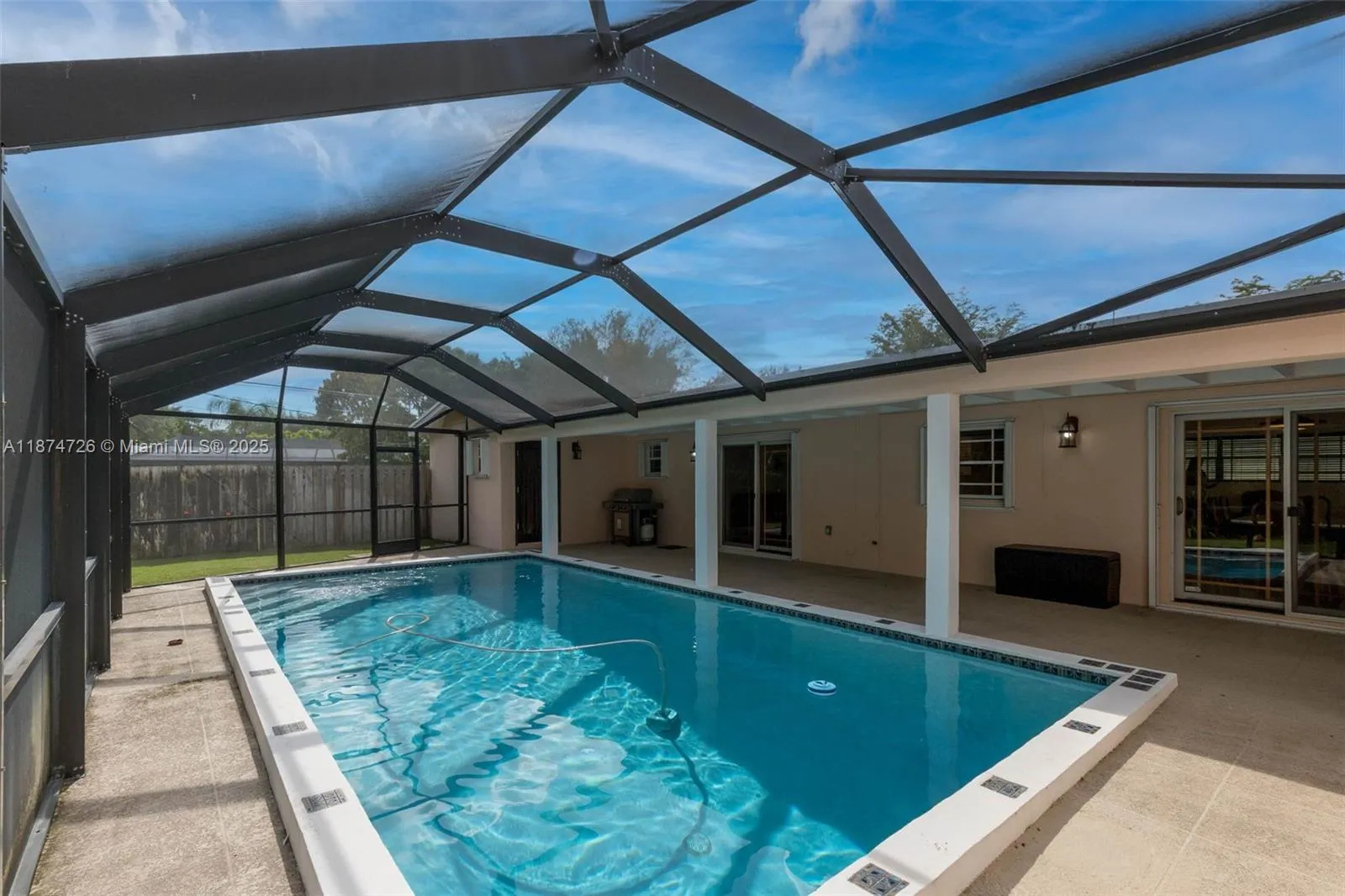 Palmetto Bay, Florida 33158, United States, 3 Bedrooms Bedrooms, ,2 BathroomsBathrooms,Residential,Active,206572