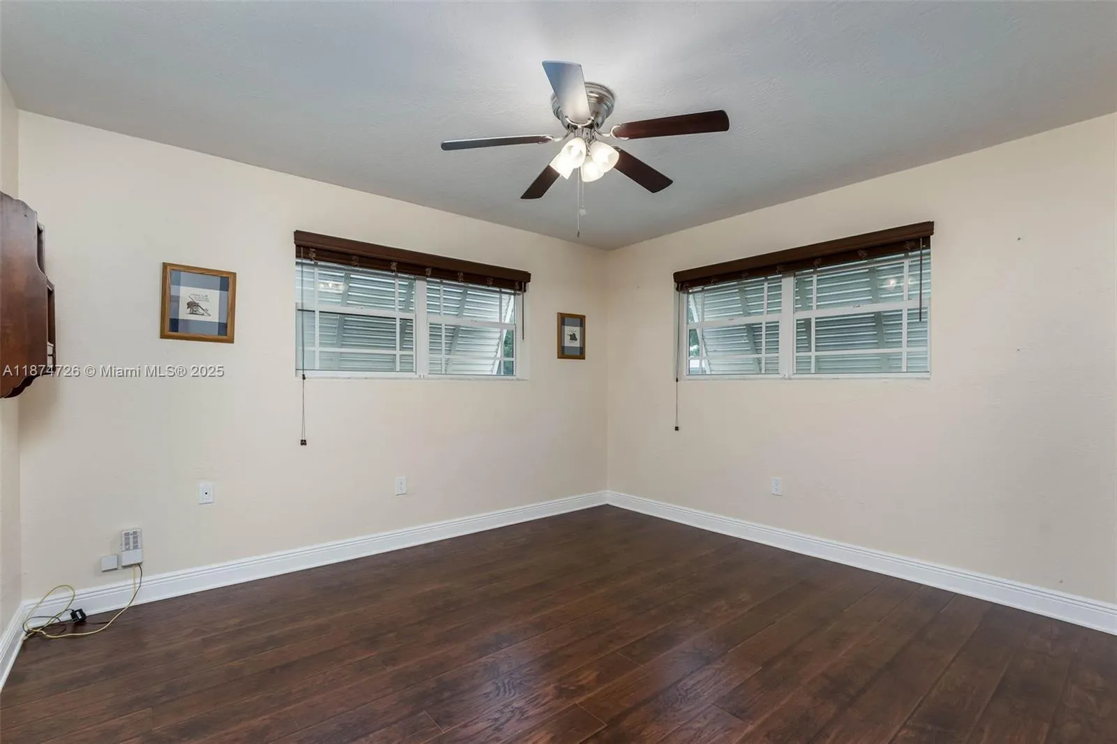 Palmetto Bay, Florida 33158, United States, 3 Bedrooms Bedrooms, ,2 BathroomsBathrooms,Residential,Active,206572