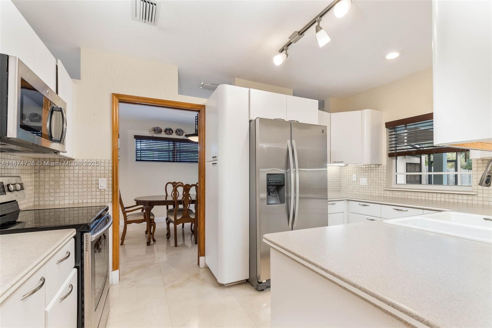 HERMAN ESTATES - Residential