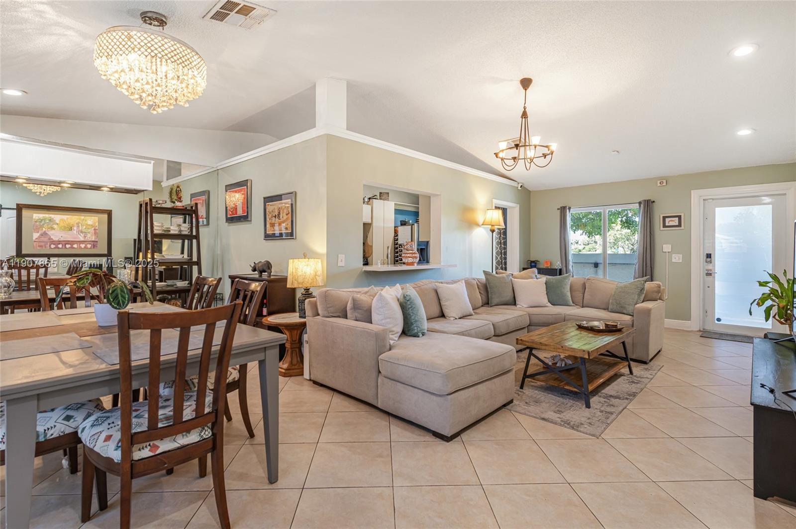 LA BEAU ACRES THIRD UNIT - Residential