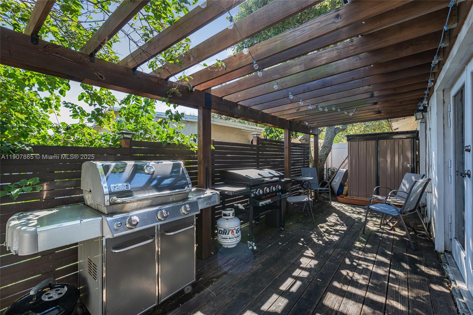 LA BEAU ACRES THIRD UNIT - Residential