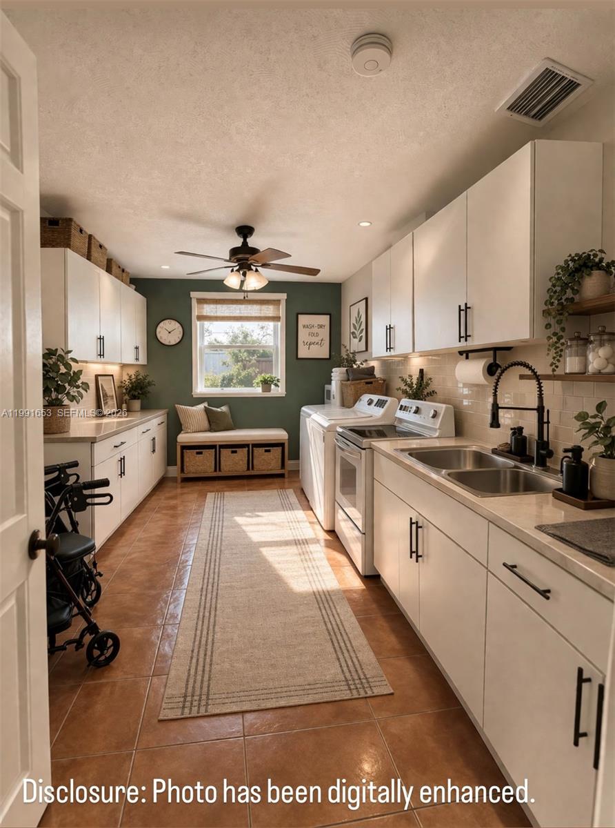 MEADOW WOOD MANOR #4 - Residential