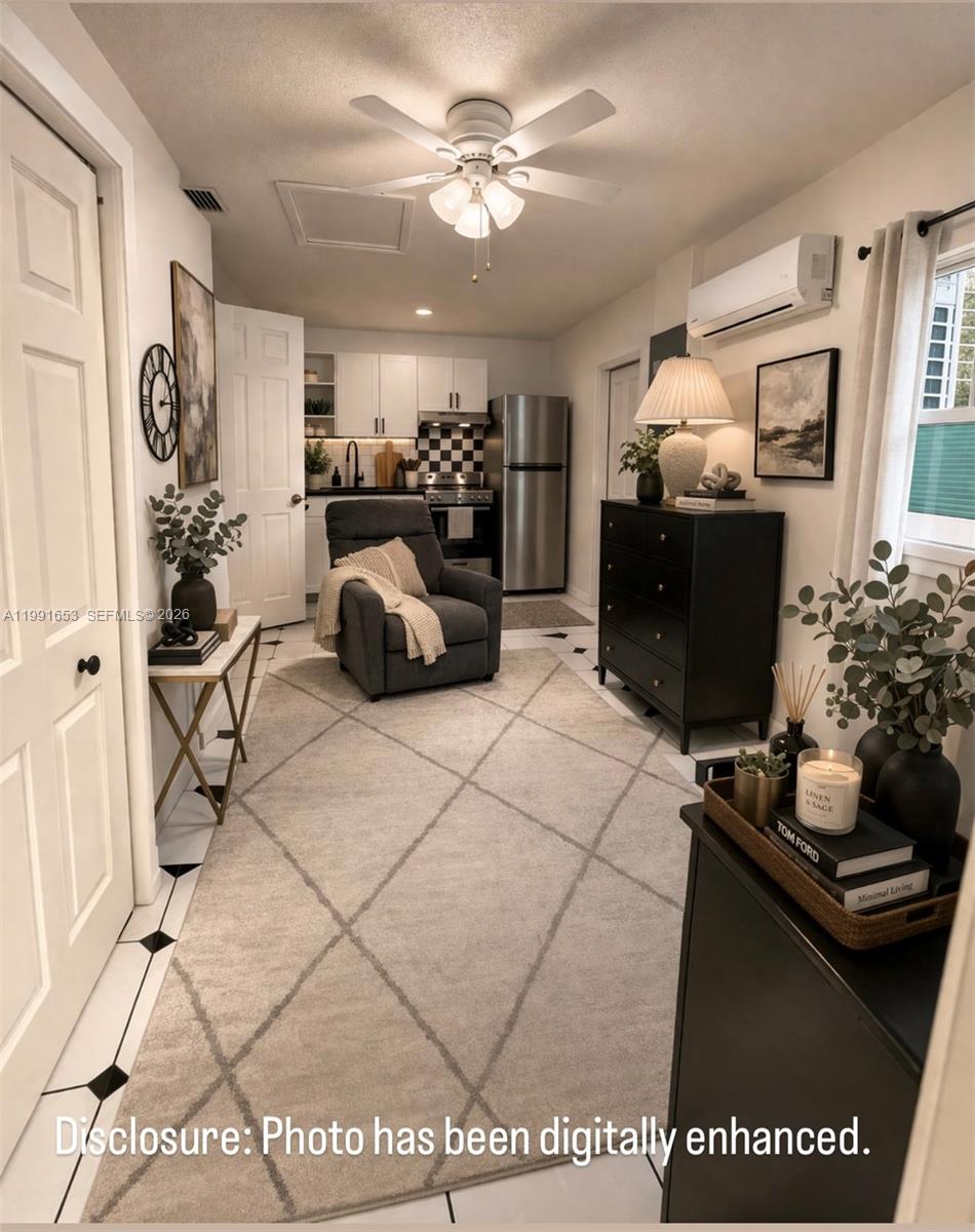 MEADOW WOOD MANOR #4 - Residential