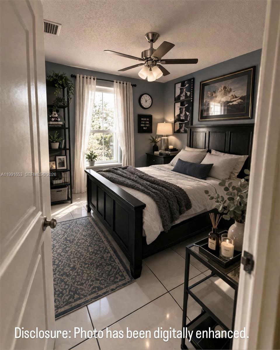 MEADOW WOOD MANOR #4 - Residential