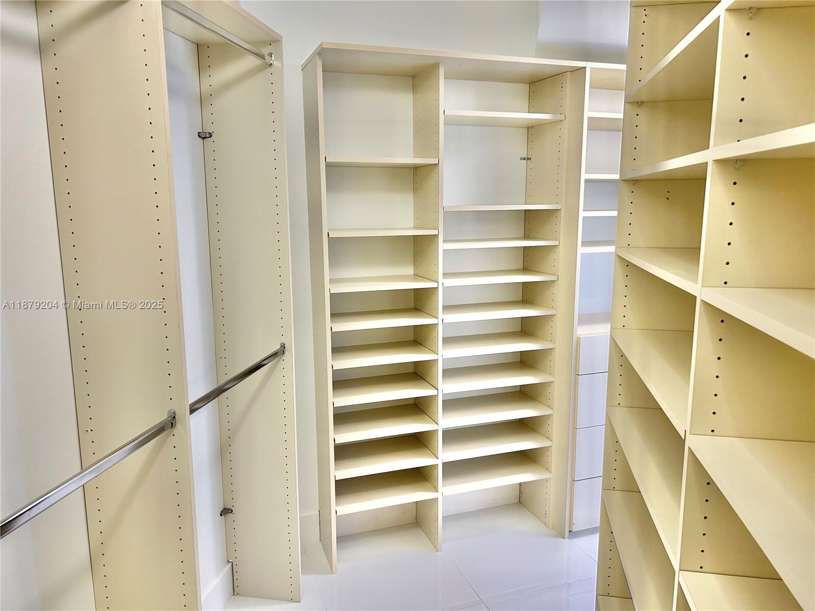 LHERMITAGE I CONDOMINIUM - Residential