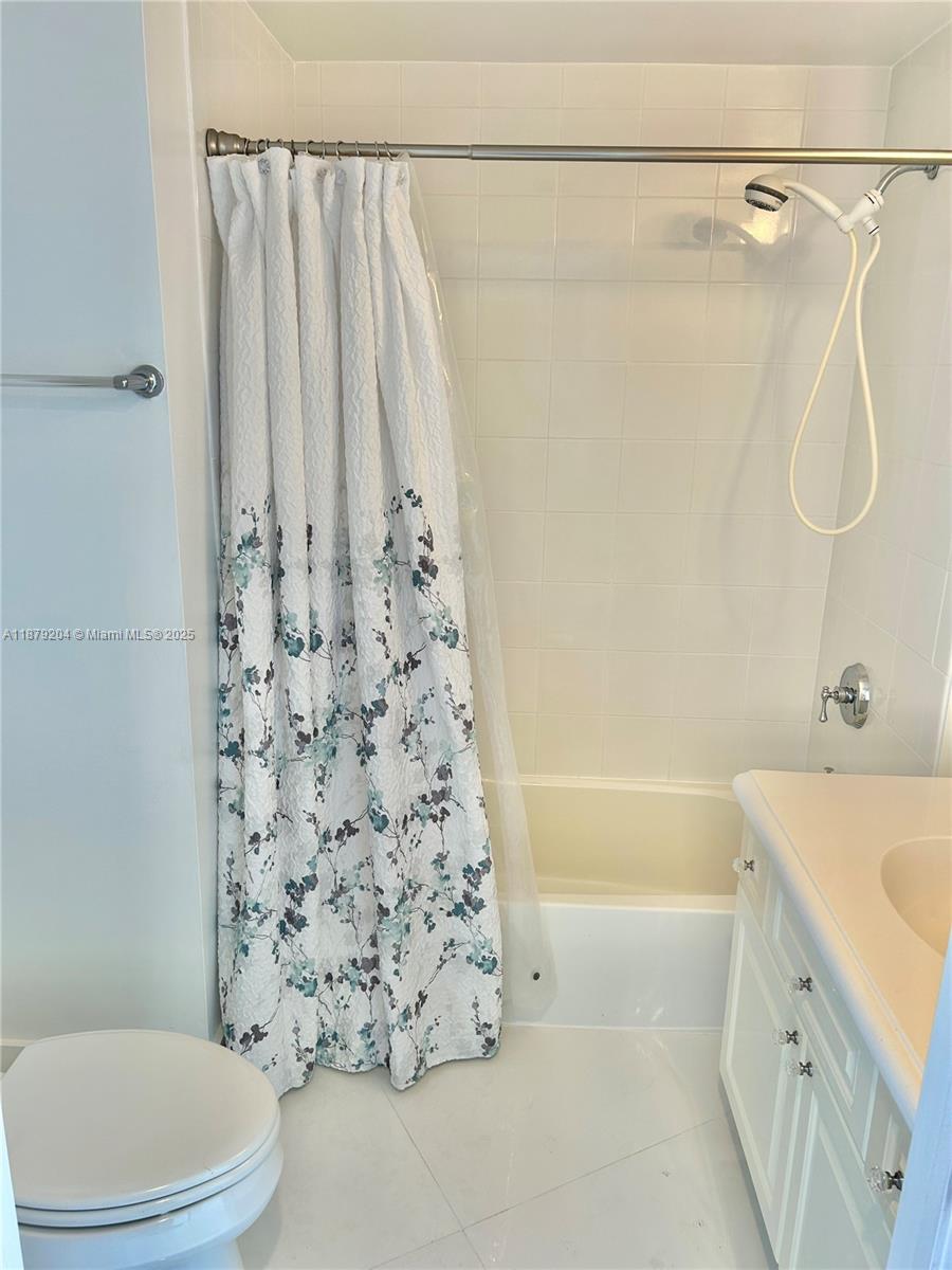 LHERMITAGE I CONDOMINIUM - Residential