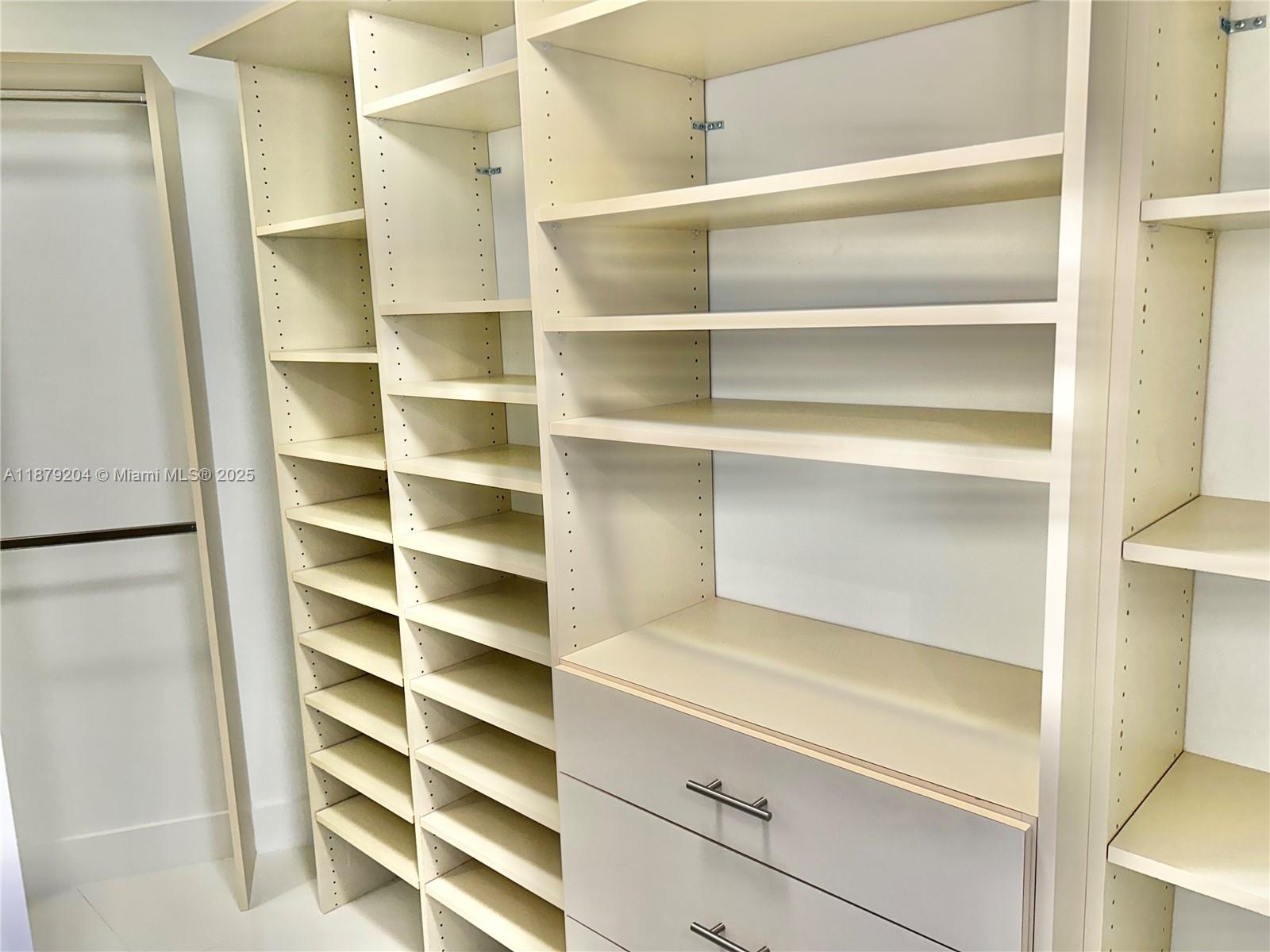 LHERMITAGE I CONDOMINIUM - Residential